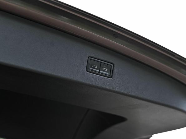 Volkswagen Tiguan II с пробегом 2020 года, цена 2 480 000 рублей, 83932 км, внедорожник, Автокод Объявления