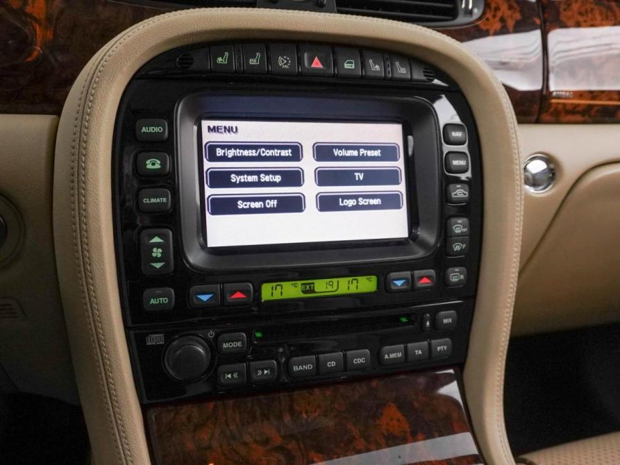 Jaguar XJ III (X350/X358) Москва  - изображение 18