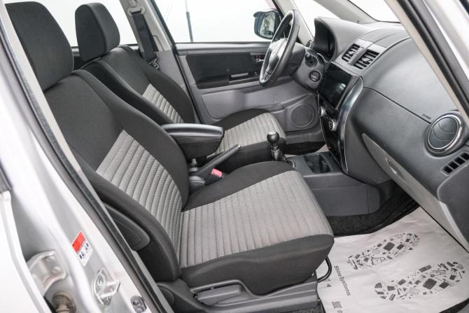 Suzuki SX4 I (Classic) Рестайлинг с пробегом 2012 года, цена 899 000 рублей, 42000 км, хэтчбек, Автокод Объявления