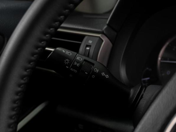 Lexus IS III Рестайлинг с пробегом 2018 года, цена 2 949 000 рублей, 129963 км, седан, Автокод Объявления