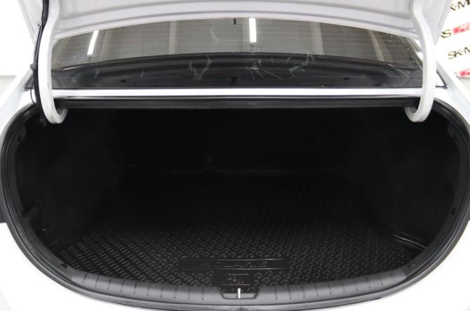 Hyundai Solaris II с пробегом 2018 года, цена 1 040 350 рублей, 184799 км, седан, Автокод Объявления