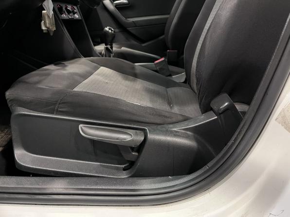 Volkswagen Polo V с пробегом 2012 года, цена 410 000 рублей, 184277 км, седан, Автокод Объявления