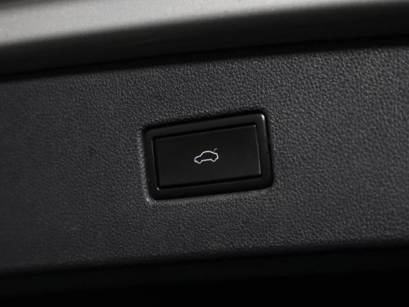 Volkswagen Tiguan II с пробегом 2019 года, цена 2 229 000 рублей, 141820 км, внедорожник, Автокод Объявления