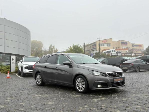 Peugeot 308 II Рестайлинг с пробегом 2019 года, цена 1 290 000 рублей, 192816 км, универсал, Автокод Объявления