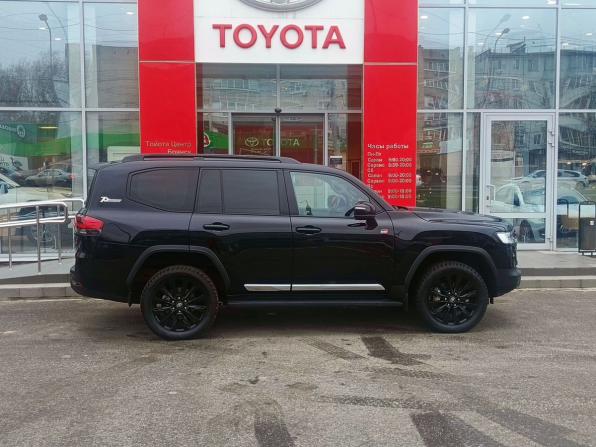 Toyota Land Cruiser 300 Series с пробегом 2022 года, цена 12 100 000 рублей, 36200 км, внедорожник, Автокод Объявления