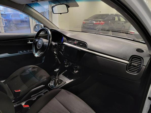 Kia Rio IV с пробегом 2019 года, цена 1 370 000 рублей, 124361 км, хэтчбек, Автокод Объявления