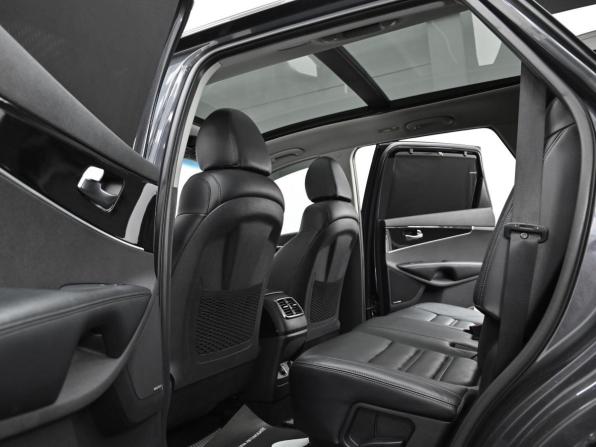 Kia Sorento III Prime Рестайлинг с пробегом 2018 года, цена 2 199 000 рублей, 156000 км, внедорожник, Автокод Объявления