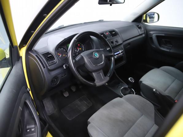 Skoda Fabia II Рестайлинг с пробегом 2010 года, цена 350 000 рублей, 182046 км, хэтчбек, Автокод Объявления