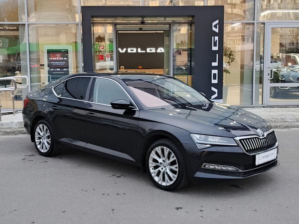 Skoda Superb III Рестайлинг с пробегом 2021 года, цена 2 650 000 рублей, 132894 км, лифтбек, Автокод Объявления