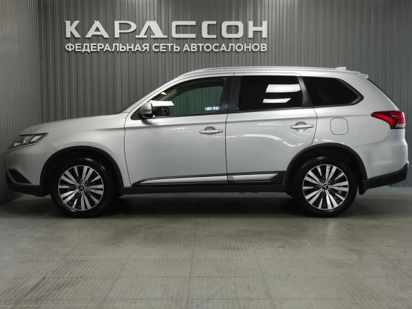 Mitsubishi Outlander III Рестайлинг 3 с пробегом 2021 года, цена 2 743 000 рублей, 68864 км, внедорожник, Автокод Объявления