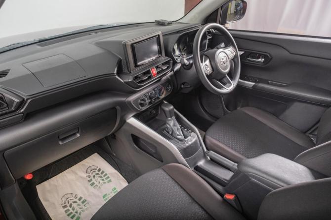 Toyota Raize I с пробегом 2022 года, цена 1 909 000 рублей, 47500 км, внедорожник, Автокод Объявления