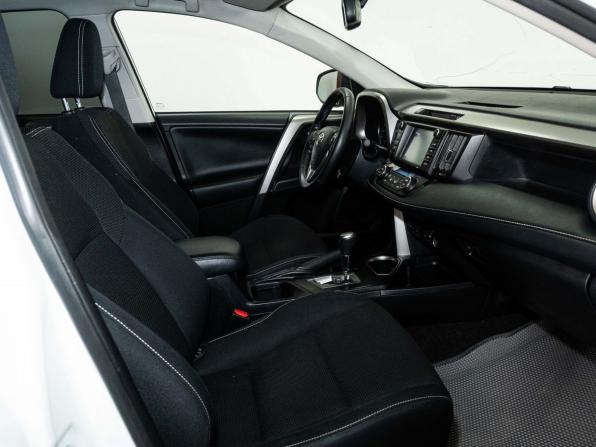 Toyota RAV4 IV (XA40) Рестайлинг с пробегом 2019 года, цена 2 715 000 рублей, 150500 км, внедорожник, Автокод Объявления