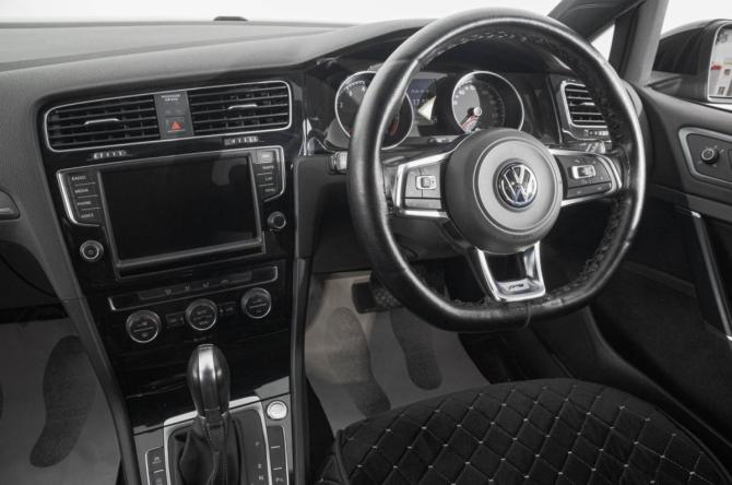 Volkswagen Golf VII с пробегом 2014 года, цена 1 299 000 рублей, 112000 км, универсал, Автокод Объявления