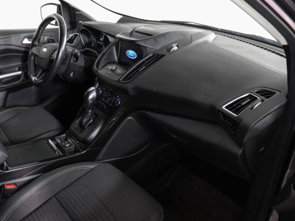 Ford Kuga II Рестайлинг с пробегом 2017 года, цена 1 849 000 рублей, 68200 км, внедорожник, Автокод Объявления