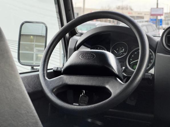 Land Rover Defender I Рестайлинг с пробегом 2013 года, цена 2 540 000 рублей, 132069 км, внедорожник, Автокод Объявления