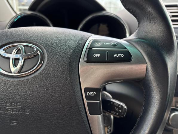 Toyota Highlander II (XU40) Рестайлинг с пробегом 2012 года, цена 2 300 000 рублей, 91727 км, внедорожник, Автокод Объявления