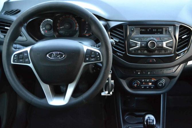 Lada (ВАЗ) Vesta I с пробегом 2018 года, цена 990 000 рублей, 118000 км, универсал, Автокод Объявления