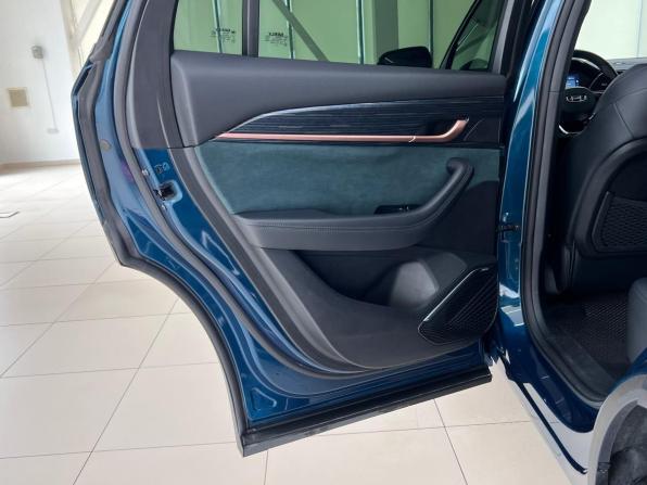 Geely Monjaro I с пробегом 2023 года, цена 3 240 000 рублей, 57600 км, внедорожник, Автокод Объявления