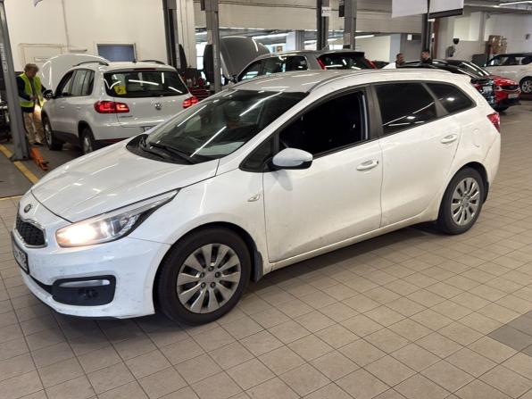 Kia Ceed II Рестайлинг с пробегом 2017 года, цена 1 190 000 рублей, 158731 км, универсал, Автокод Объявления