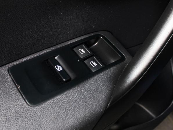 Volkswagen Polo V с пробегом 2012 года, цена 840 000 рублей, 209650 км, седан, Автокод Объявления