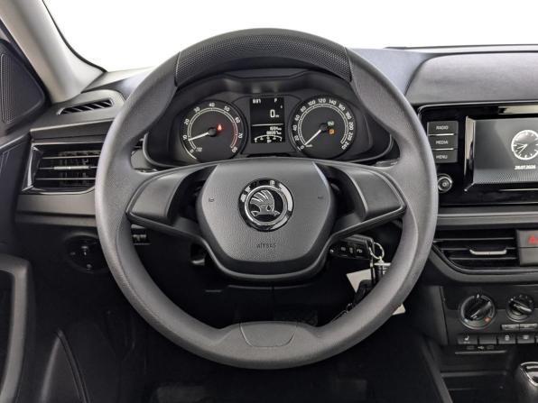 Skoda Rapid II с пробегом 2021 года, цена 1 595 000 рублей, 88092 км, лифтбек, Автокод Объявления