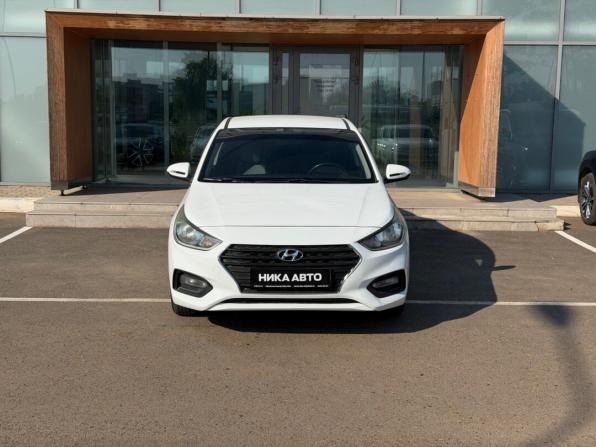 Hyundai Solaris II с пробегом 2017 года, цена 1 030 000 рублей, 123760 км, седан, Автокод Объявления