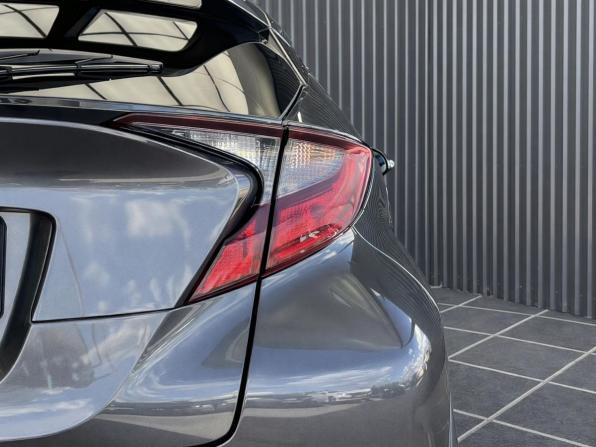 Toyota C-HR I Рестайлинг с пробегом 2020 года, цена 2 297 000 рублей, 97422 км, внедорожник, Автокод Объявления