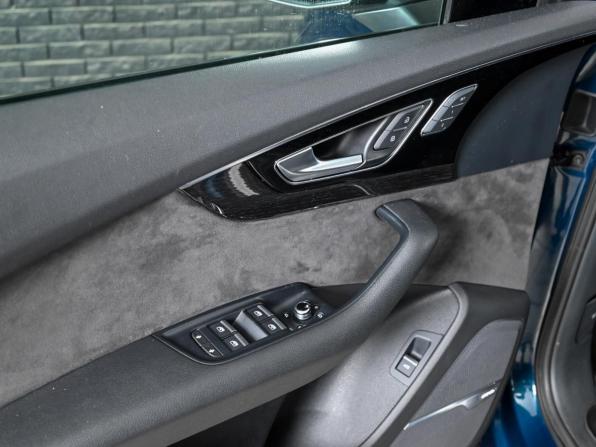 Audi Q7 II (4M) с пробегом 2019 года, цена 5 200 000 рублей, 105079 км, внедорожник, Автокод Объявления