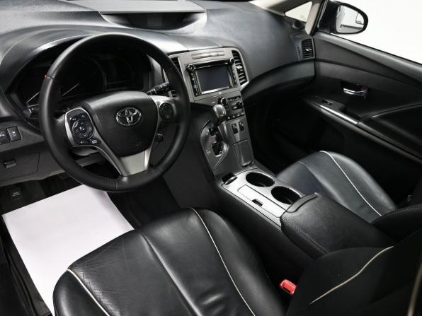 Toyota Venza I Рестайлинг с пробегом 2014 года, цена 2 125 000 рублей, 187315 км, внедорожник, Автокод Объявления