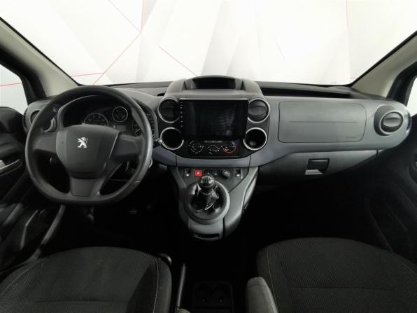 Peugeot Partner II Рестайлинг 2 с пробегом 2021 года, цена 1 369 000 рублей, 111029 км, компактвэн, Автокод Объявления