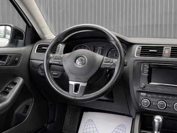 Volkswagen Jetta VI с пробегом 2014 года, цена 1 277 000 рублей, 103840 км, седан, Автокод Объявления