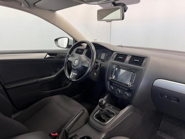 Volkswagen Jetta VI с пробегом 2012 года, цена 835 000 рублей, 129148 км, седан, Автокод Объявления