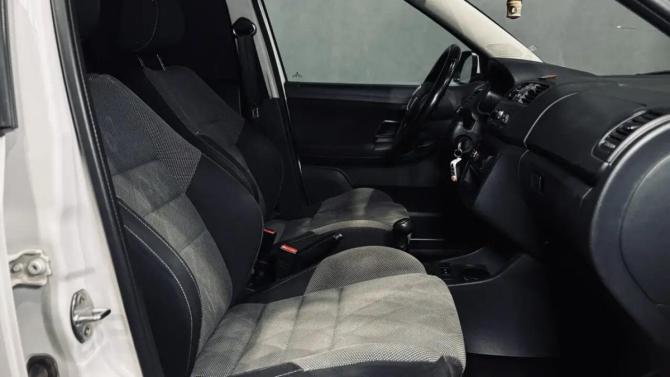 Skoda Fabia II Рестайлинг с пробегом 2012 года, цена 470 000 рублей, 216558 км, хэтчбек, Автокод Объявления