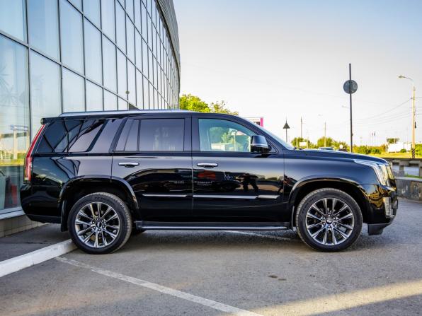 Cadillac Escalade IV с пробегом 2019 года, цена 5 578 000 рублей, 141606 км, внедорожник, Автокод Объявления
