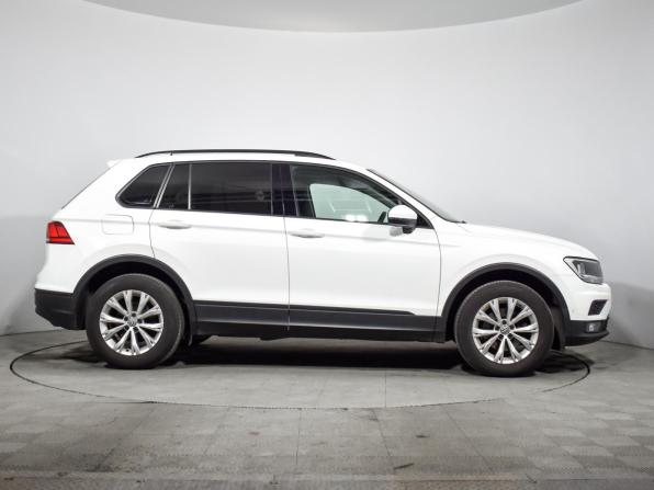 Volkswagen Tiguan II с пробегом 2018 года, цена 1 860 000 рублей, 90099 км, внедорожник, Автокод Объявления