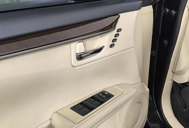 Lexus ES VI с пробегом 2014 года, цена 2 180 000 рублей, 197010 км, седан, Автокод Объявления