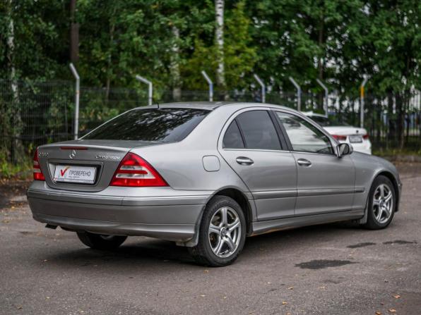 Mercedes-Benz C-Класс II (W203) Рестайлинг с пробегом 2006 года, цена 560 000 рублей, 317119 км, универсал, Автокод Объявления