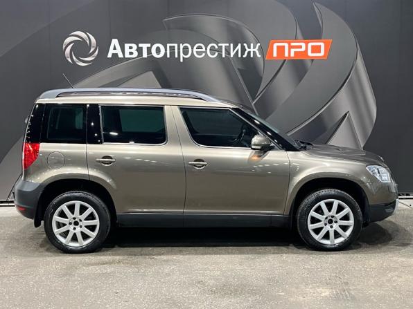 Skoda Yeti I с пробегом 2012 года, цена 1 130 000 рублей, 215030 км, внедорожник, Автокод Объявления