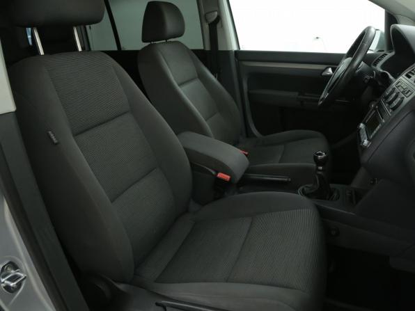 Volkswagen Touran I Рестайлинг с пробегом 2007 года, цена 559 000 рублей, 265000 км, компактвэн, Автокод Объявления
