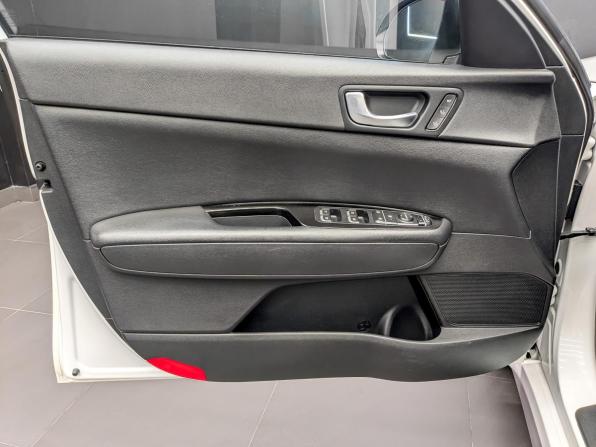 Kia Optima IV Рестайлинг с пробегом 2019 года, цена 2 060 000 рублей, 111354 км, седан, Автокод Объявления