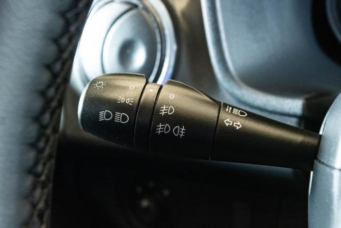 Renault Sandero II с пробегом 2015 года, цена 999 000 рублей, 114784 км, хэтчбек, Автокод Объявления