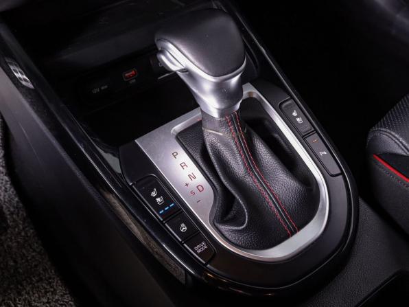 Kia K3 II с пробегом 2021 года, цена 2 550 000 рублей, 122000 км, хэтчбек, Автокод Объявления