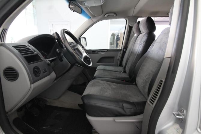 Volkswagen Caravelle T5 с пробегом 2006 года, цена 1 280 000 рублей, 371000 км, минивэн, Автокод Объявления