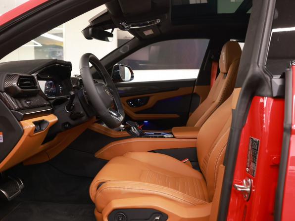 Lamborghini Urus I Рестайлинг с пробегом 2025 года, цена 43 000 000 рублей, 82 км, внедорожник, Автокод Объявления