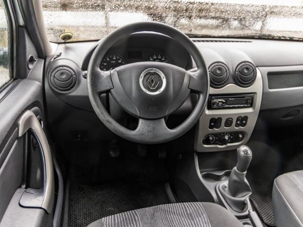 Renault Logan I Рестайлинг с пробегом 2015 года, цена 798 000 рублей, 56740 км, седан, Автокод Объявления