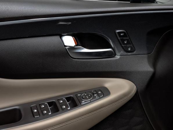 Hyundai Santa Fe IV Рестайлинг с пробегом 2021 года, цена 3 820 000 рублей, 46076 км, внедорожник, Автокод Объявления