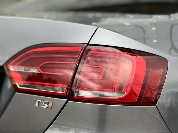 Volkswagen Jetta VI с пробегом 2014 года, цена 950 000 рублей, 232087 км, седан, Автокод Объявления