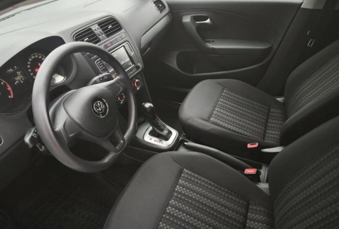 Volkswagen Polo V Рестайлинг с пробегом 2017 года, цена 1 099 000 рублей, 153157 км, седан, Автокод Объявления