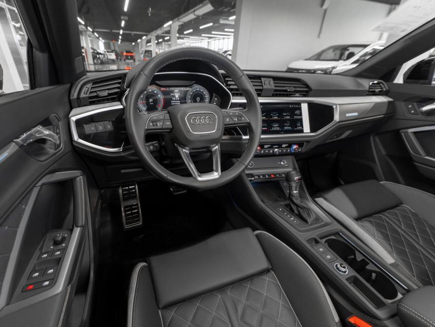 Audi Q3 II (F3) Москва  - изображение 7