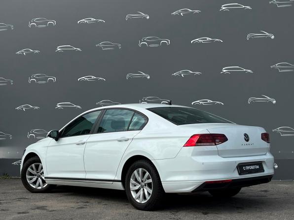 Volkswagen Passat B8 Рестайлинг с пробегом 2020 года, цена 2 178 100 рублей, 56638 км, седан, Автокод Объявления